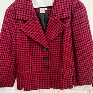 Stylish Houndstooth Jacket - Red and Black